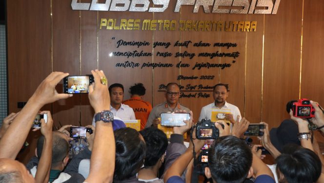 
					Satresnarkoba Polres Metro Jakarta Utara Ungkap Kasus Narkotika Di Kampung Bahari 