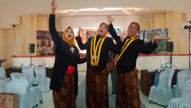 
					Lembaga Pendidikan Pranotocoro dan Pamedar Sabdo Guyup Rukun Kudus Gelar Wisuda  Angkatan Kedua