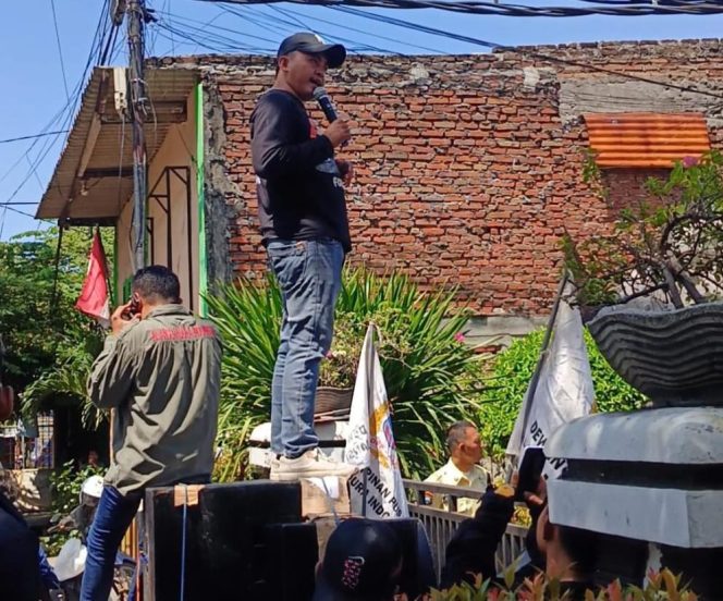 
					Aliansi Madura Indonesia (AMI) akan menggelar aksi demonstrasi besar-besaran selama empat hari berturut-turut, yakni mulai Selasa hingga Jumat, 10–13 Juni 2025, di sejumlah titik strategis di Kota Surabaya