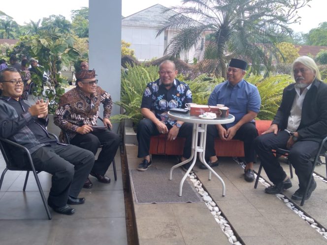 
					FGD GMRI dan Posko Negarawan Menandai Adanya Krisis Ekonomi dan Krisis Konstitusi