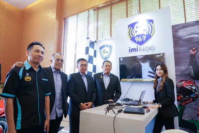 
					Ketua Umum IMI Bamsoet Luncurkan IMI Hits Radio