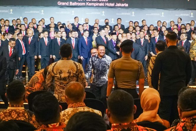 
					Hadiri Pelantikan HIPMI, Ketua MPR RI Bamsoet Ajak Pengusaha Muda Kampanyekan Belanja Produk Dalam Negeri