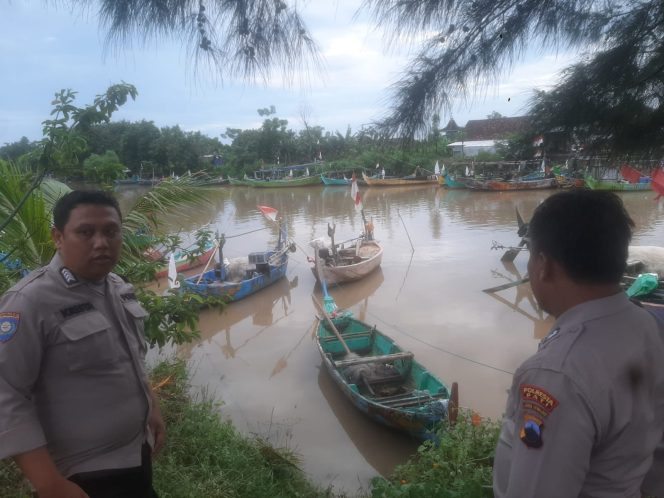 
					Dikabarkan Hilang di Sungai Silugonggo, Nelayan Pencari Kepiting Asal Tayu Masih Dalam Pencarian
