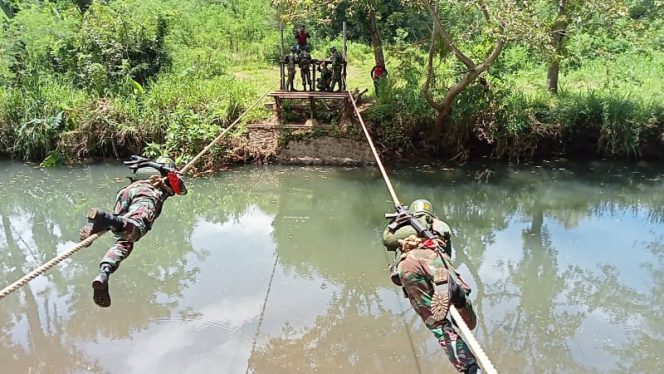 
					Lattek Dikko Taruna AAL Korps Marinir Angkatan ke-70
