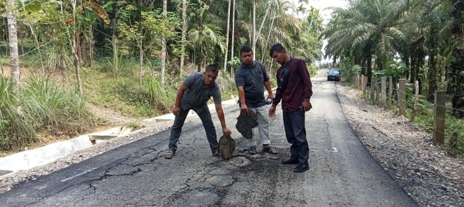 
					Zulfadli Oyong Geram Terhadap Tim Pengawas PUPR