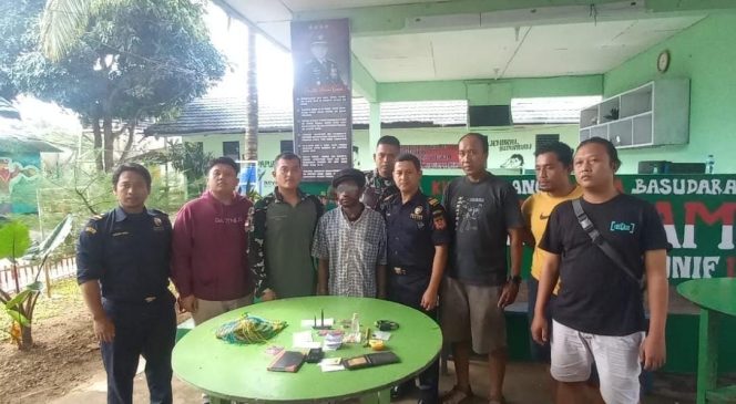 
					SINERGITAS SATGAS PAMTAS RI-PNG YONIF 132/BS DAN BEA CUKAI WILKER SKOUW BERHASIL MENYINGKAP UPAYA TRANSAKSI AMUNISI TAJAM OLEH WARGA NEGARA PAPUA NUGINI