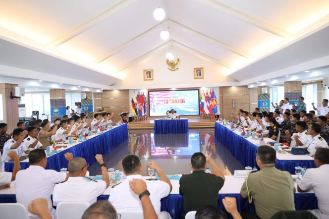 
					TNI AL Bangun Semangat Persahabatan di ASEAN Mulai dari Perwira Muda