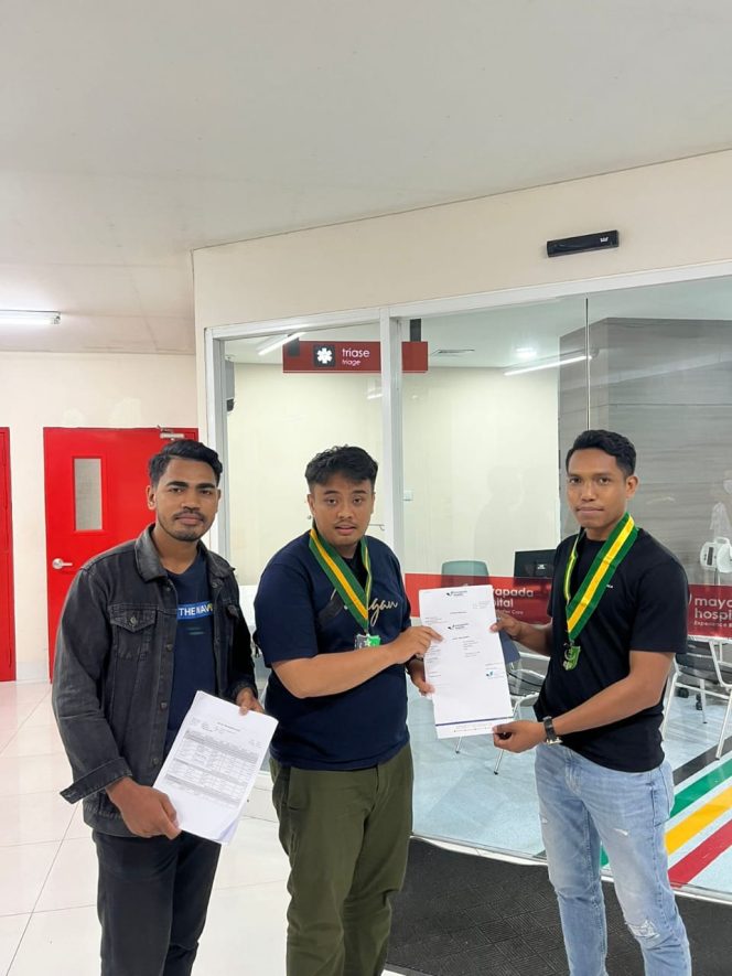 
					Dewan Pengurus Wilayah Serikat Mahasiswa Muslimin Indonesia (SEMMI) mendesak Kapolda Maluku menangkap para penambang liar yang masih beraktivitas di kawasan tambang emas Gunung Botak, Kabupaten Buru