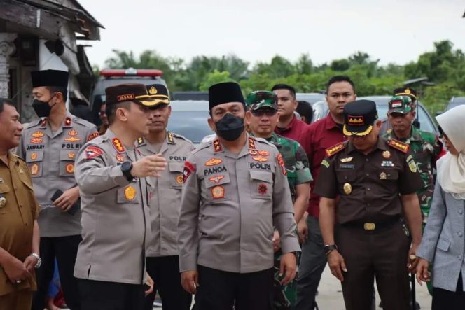 
					Kapolda Sumut Didampingi Kapolresta Deli Serdang Resmikan Mako Polsek Pantai Labu