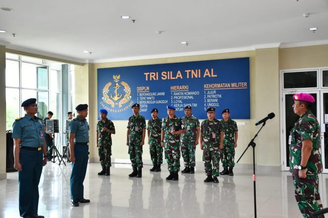 
					Wadan Lantamal XII Terima Laporan Resmi Kenaikan Pangkat Personel Lantamal XII