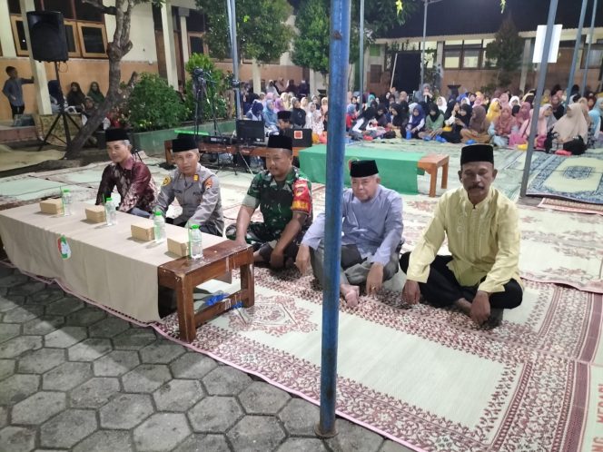 
					Wakili Danramil, Serda Sudiq Hadiri Peringatan Nuzulul Qur’an
