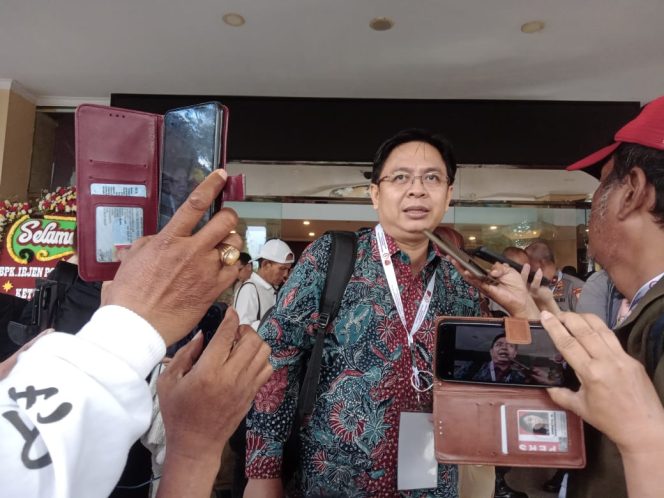 
					Menyikapi Politik Identitas Dalam Pemilu, Direktur Eksekutif Indikator Politik, Burhanuddin Muhtadi : Polisi Harus Melakukan Penegakan Hukum Secara Tegas