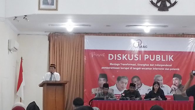 
					IAAC Gelar Diskusi Publik Bahas Polemik KPK dan POLRI