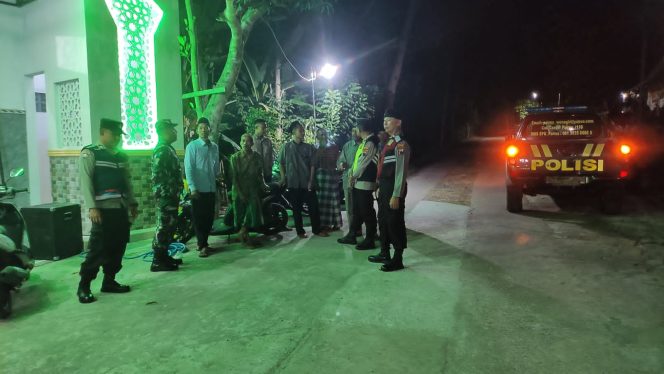 
					TNI- Polri Di Puhpelem Laksanakan Patroli Gabungan Malam Takbir Idul Fitri 1444 H