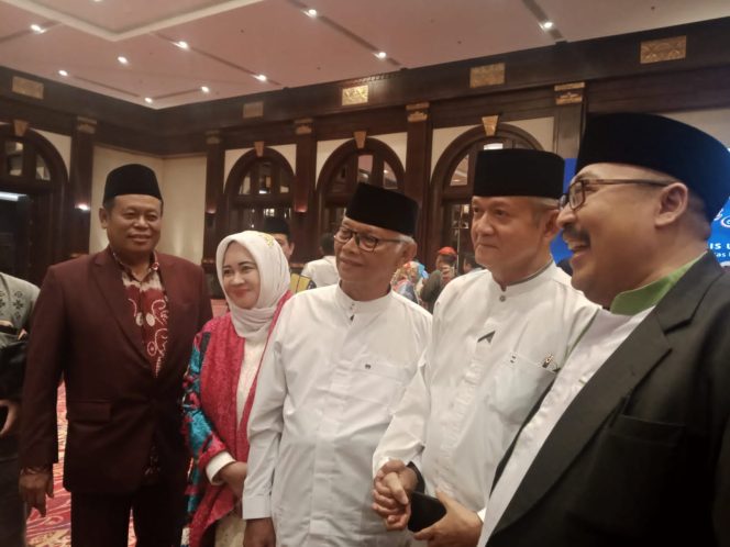 
					Halal Bihalal MUI, Lembaga Ekonomi Kreatif Wanita Syarikat Islam : Mempersatukan Ormas Islam dan Tokoh Bangsa