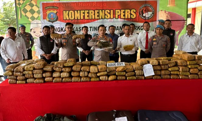 
					Satnarkoba Polresta Deli Serdang Gagalkan Peredaran 173 Kg Ganja Kering