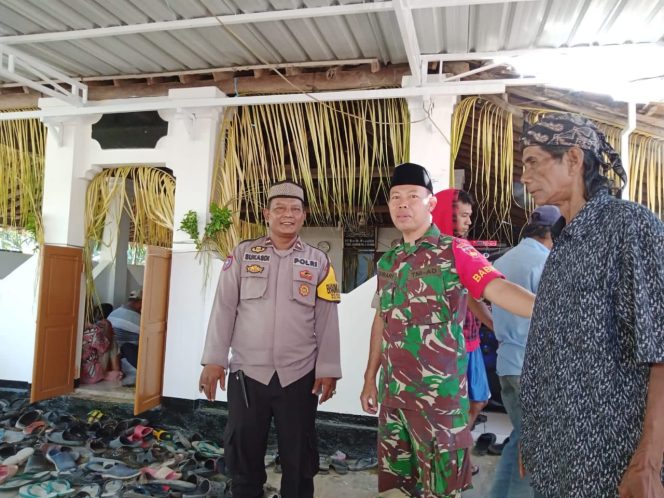 
					Bhabinkamtibmas Bersama Babinsa Wedarijaksa Hadiri Acara Tradisi Sedekah Bumi Desa Binaan