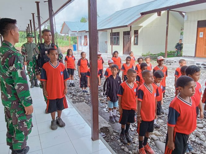 
					Anak- Anak SD Bulmu Antusias Berlatih PBB