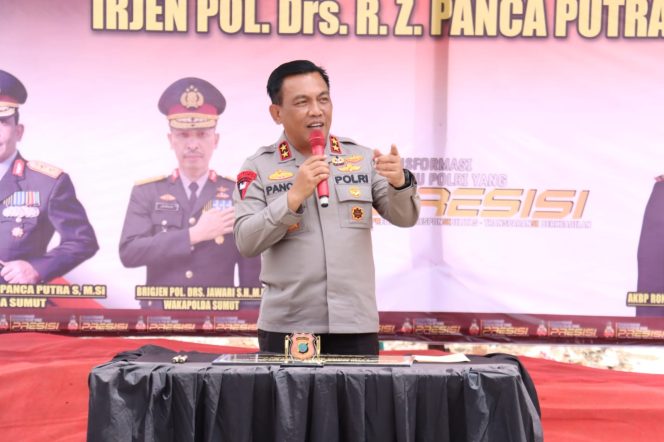 
					Peletakan Batu Pertama Revitalisasi Polsek Parapat, Kapoldasu Ajak Masyarakat Jaga Kamtibmas