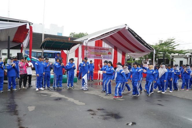 
					Sambut HBA yang ke- 63, Kajati Sumut Idianto Buka Pekan Olahraga, Bangun Sportifitas dan Soliditas