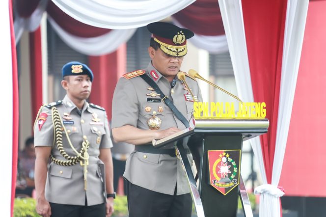 
					Kapolda Jateng, Irjen Ahmad Luthfi Buka Pendidikan Pembentukan Bintara Polri di Purwokerto, Selasa (25/7)