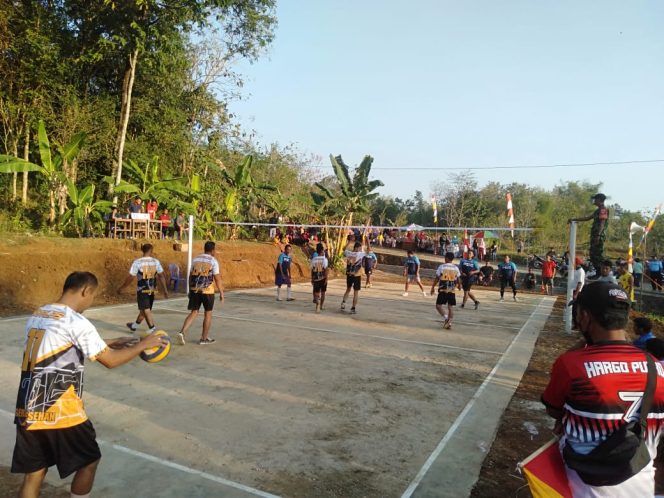 
					Gelaran Turnamen Bola Voli antar dusun se-Desa Tasikhargo