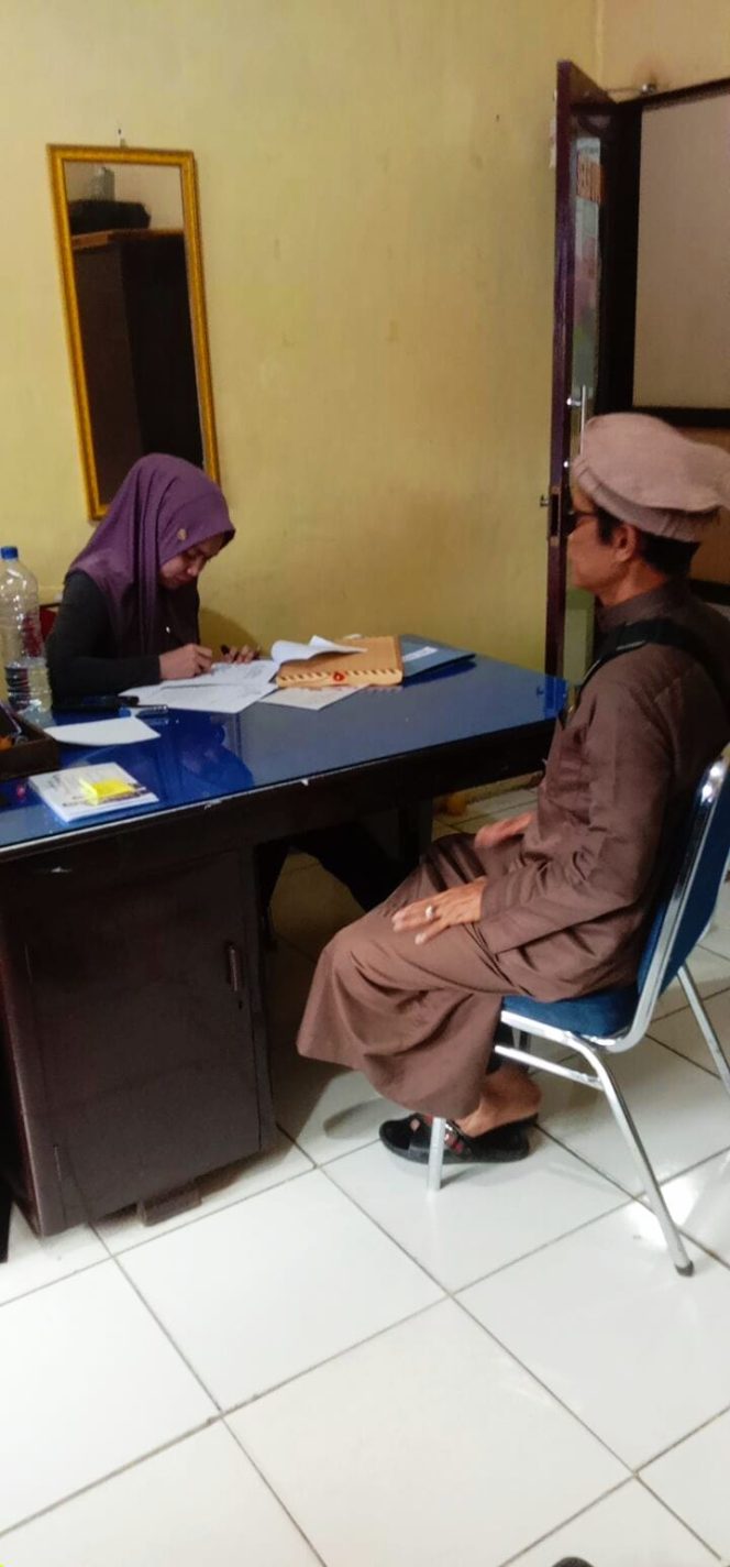 
					Polres Wajo dinilai lambat dalam penanganan laporan terkait pekerjaan proyek yang diduga bermasalah di Tobulelle Kecamatan Penrang, pada Rabu (21/06/2023) yang lalu