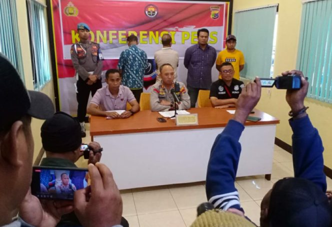 
					Kapolres Ngada AKBP Padmo Arianto, S.I.K,  dalam rilisnya menyampaikan bahwa kasus TPPO ini terjadi sejak Juli 2015, dan dilaporkan ke Polres Ngada pada tanggal 7 Agustus 2018