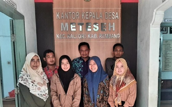 
					Ilustrasi. Peremajaan mesin Aparatur Pemerintah Desa