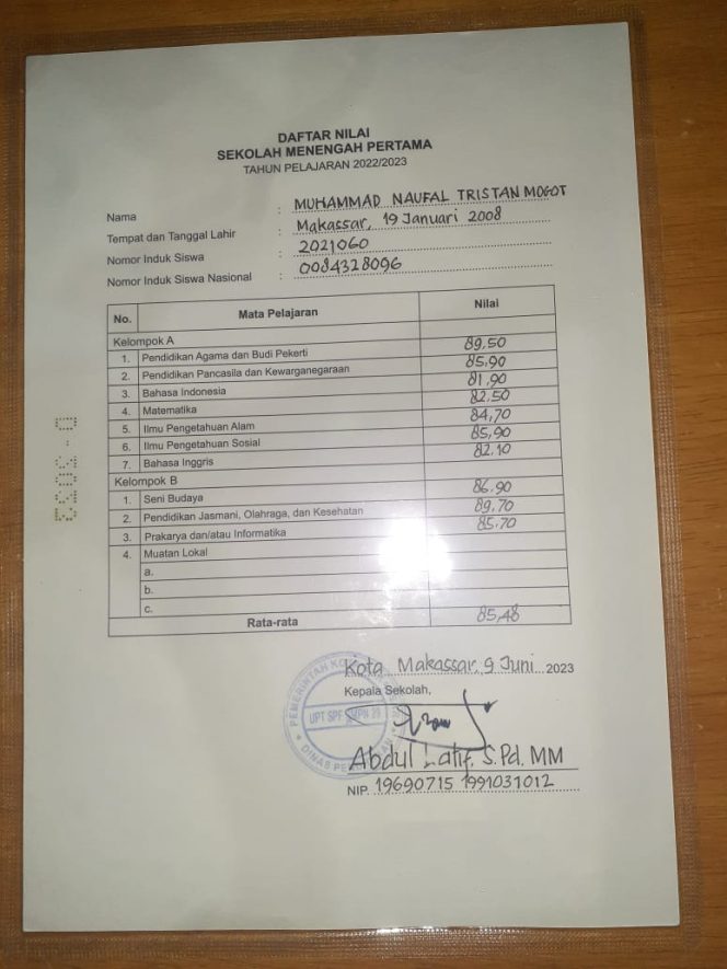 
					Penerimaan Siswa. Dugaan Adanya Kerjasama Terkait Masuknya Siswa Siluman Di SMAN 3 Makassar Antara Oknum Security Dan Kepala Sekolah Dengan Memalsukan Nilai