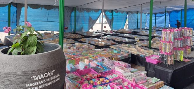 
					Bazar Buku dan Produk UMKM Dispuspa Kab. Magelang

(Foto:FR/KabMag)