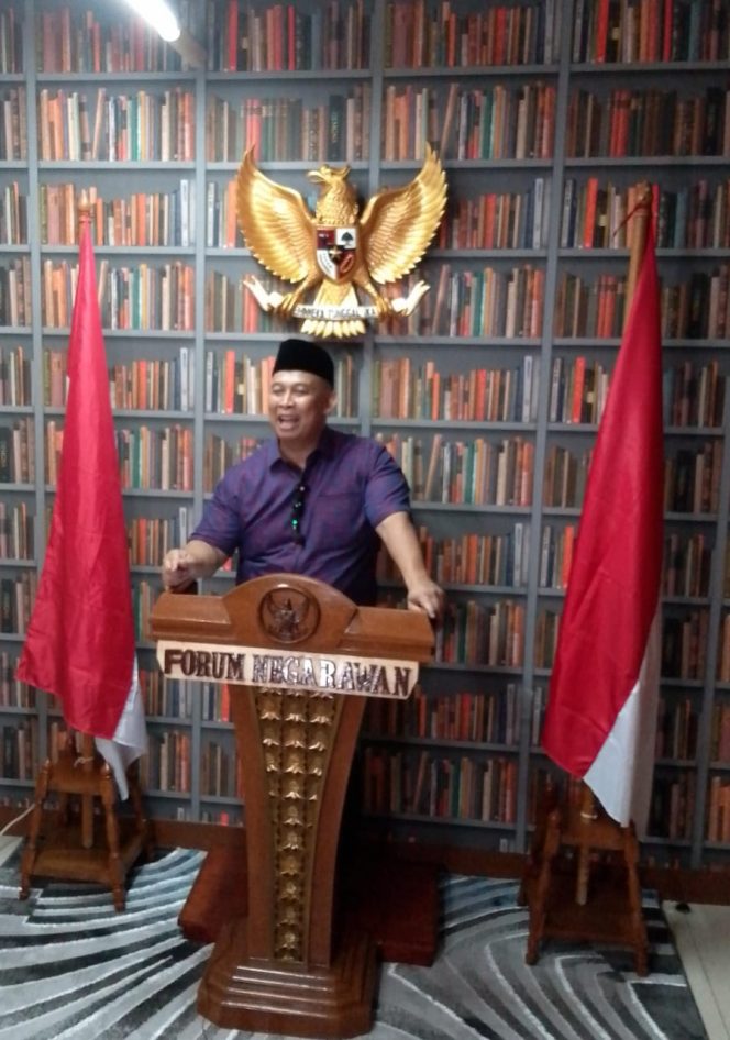 
					Ketua GMRI dan Posko Negarawan, Eko Sriyanto Galgendu