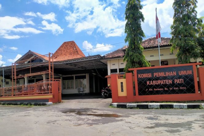 
					Komisi Pemilihan Umum (KPU) Kabupaten Pati menetapkan untuk penetapan akhir Bakal Calon Legislatif (Bacaleg) akan dilaksanakan pada 3 November 2023