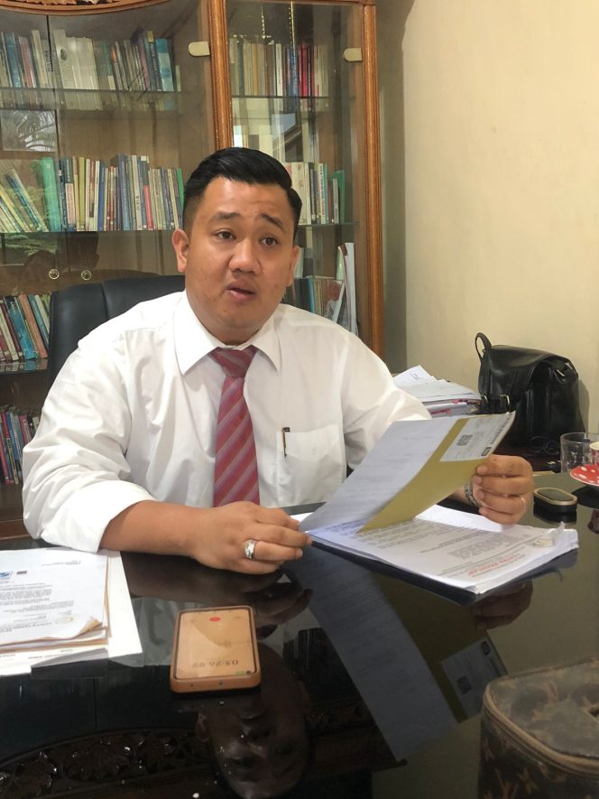 
					Penasehat Hukum Kelompok Tani Mekar Jaya, Raja Makayasa Harahap, SH