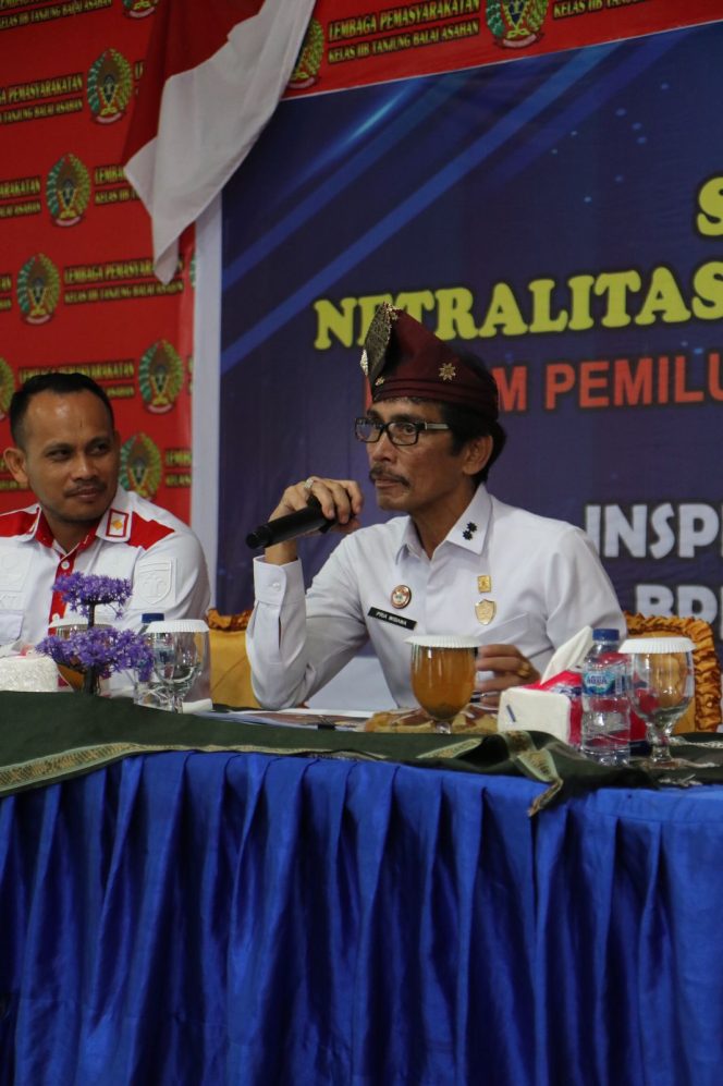 
					Irwil V Pria Wibawa bersama Kalapas Tanjungbalai, Sangapta Surbakti
