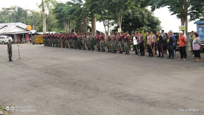 
					Karya Bakti Kodim 1625/Ngada Bersama Personil Polres Ngada dan Instansi Terkait, Bertempat di Pasar Harian Bobou Bajawa, Kelurahan Faobata, Kecamatan Bajawa, Kabupaten Ngada-NTT, Jumat 08 Desember 2023