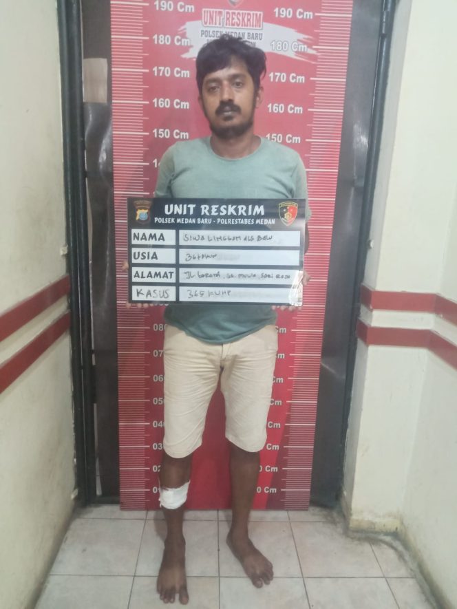 
					Penangkan pelaku berawal dari laporan korban Ryan Eko Wahyudi yang melaporkan dirinya mengalami korban perampokan di Jalan Antariksa Kelurahan Sarirejo pada hari Kamis tanggal 11 januari 2024 sekira pukul 01.00 wib