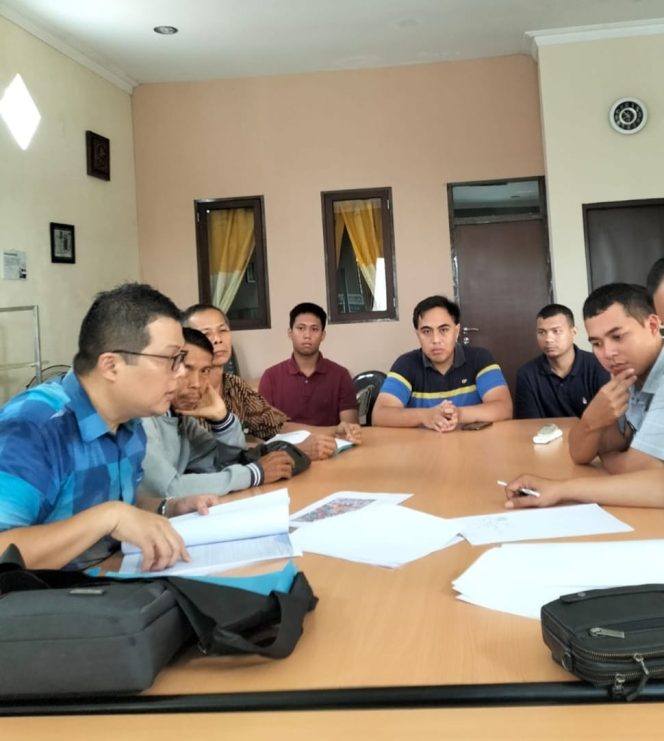 
					Diduga Kios Dibangun Di Atas Tanah Fasum, Warga Mengadu Ke Unit Bantuan Hukum DPC PERADI RBA