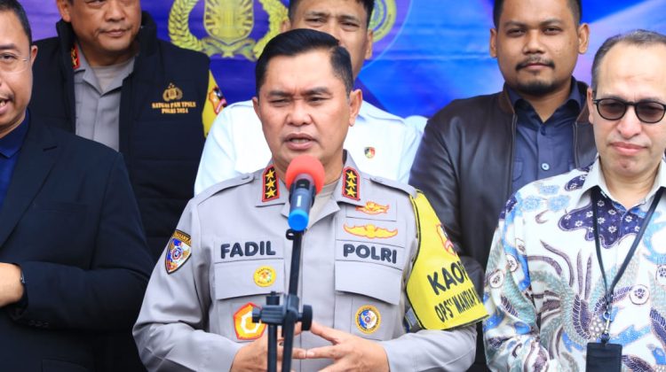 Kabaharkam Polri Komjen Mohammad Fadil Imran

