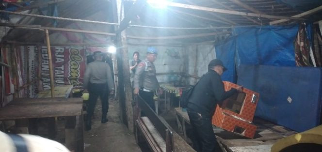 
					Polsek Medan Tuntungan menyisir sejumlah tempat di wilayah hukumnya terkait judi dan narkoba
