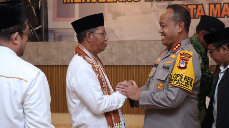Kapolrestabes Makassar Kombes Pol. Mokhammad Ngajib, S.IK., M.H., melaksanakan giat silaturahmi bersama Walikota, Forkopimda dan para Tokoh Agama di Aula Mappaoddang Mako Polrestabes Makassar
