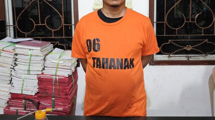 Tersangka pelanggar tindak pidana penyalahgunaan narkotika jenis sabu-sabu yang diamankan Sat Narkoba Polres Simalungun
