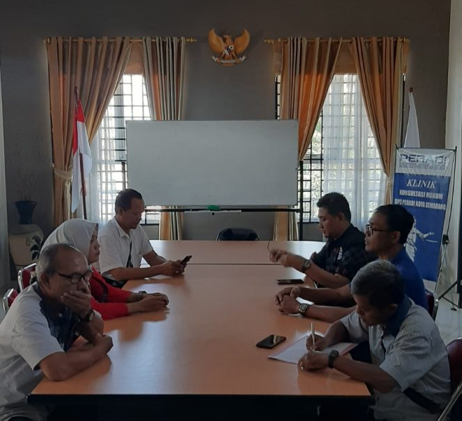 
					Beberapa anggota atau advokat DPC Peradi RBA Semarang salah satunya Karman Sastro