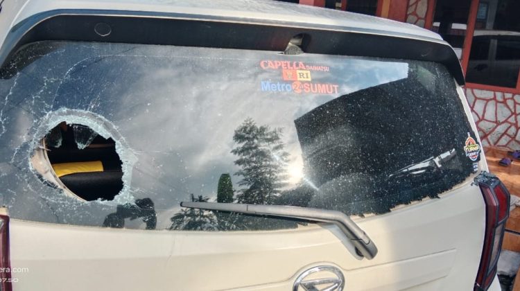 Mobil salah satu wartawan media online yang dirusak OTK