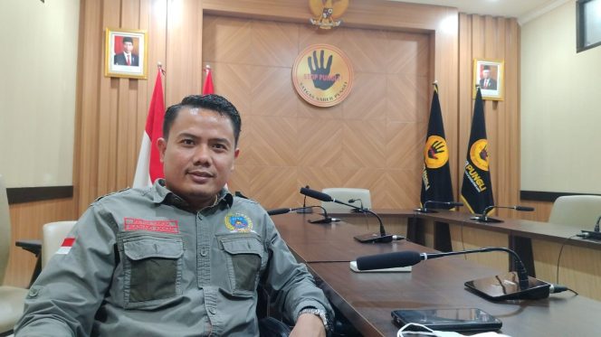 
					Ketua Umum Aliansi Madura Indonesia (AMI) Baihaki Akbar