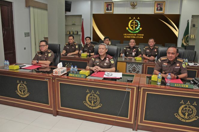 
					Kejaksaan Tinggi Sumatera Utara kembali melakukan penghentian penuntutan 5 perkara dengan pendekatan keadilan restoratif atau Restorative Justice