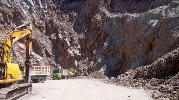 Salah satu Galian C jenis batu andesit yang ada di Kabupaten Rembang bagian timur, di Desa Ngulahan Kecamatan Sedan