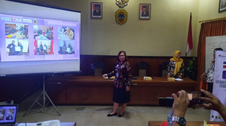 Aplikasi Si-Darja merupakan program baru yang menjadi gagasan ide kreatif dari Sekretaris Dinas Pekerjaan Umum dan Tata Ruang ( DPUTR) Pati  Kristina Inti Retnoningrum, S.T., M.M