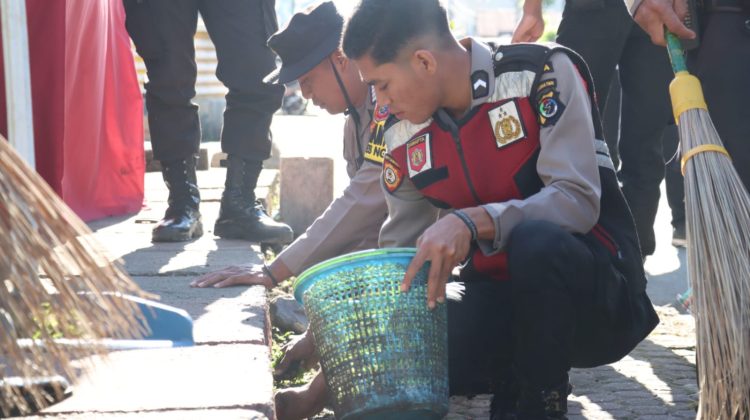 Polres Ngada Gelar Bakti Religi
