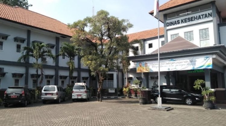Dinkes Lamongan dinilai melakukan pembiaran dan kelalaian di bidang pengawasan terkait peredaran kosmetik tanpa ijin edar